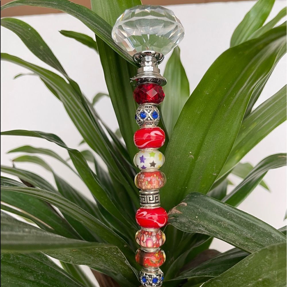 #49 GLITZY PLANT JEWELRY, 7”, RED